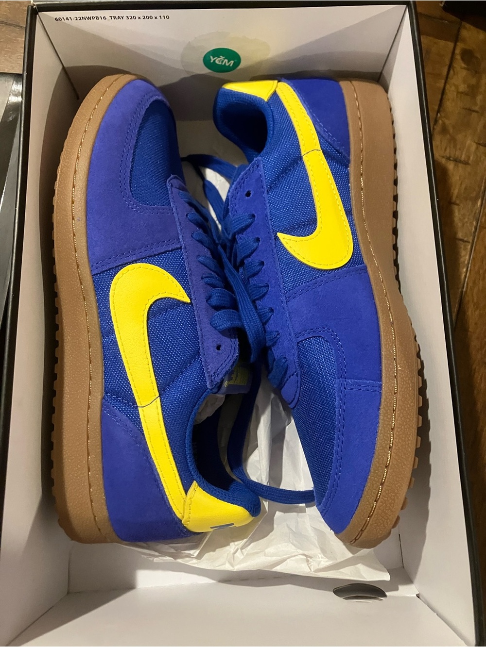 Men’s Nike Field General Sz 8- blue/yellow